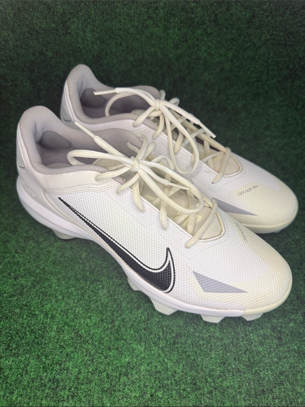 Nike Mike Trout Drag-On Baseball Cleats SZ 10.5 (White with Black Swoosh) - Picture 3 of 7
